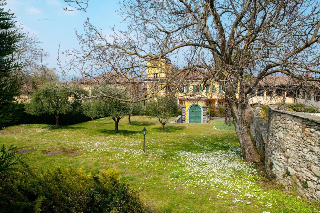 Castello Di Brusata Apartment By Quokka 360 - Romantic Flat With Pool Mendrisio Kültér fotó